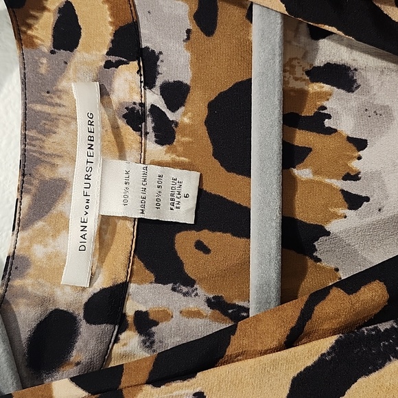 DIANE VON FURSTENBURG Sabine Animal Print Dress Size 6 LUXURY - Picture 5 of 9